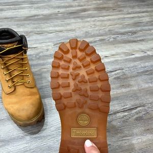 Timberland men’s waterproof boots.size 81/2.